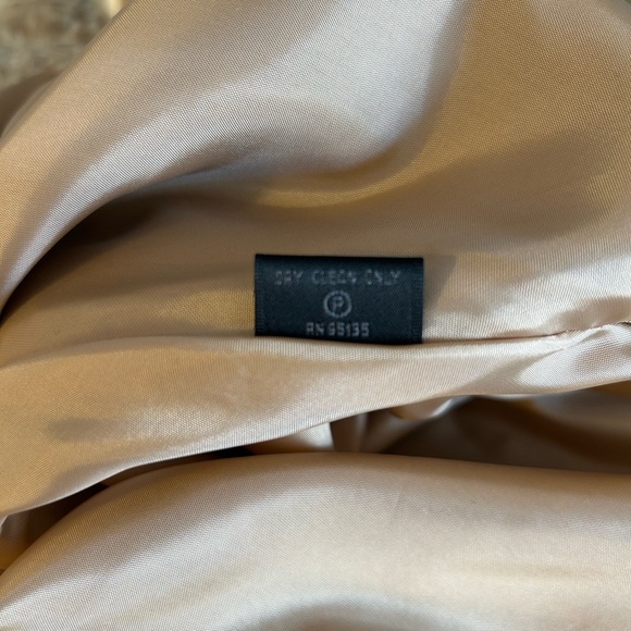 EUC Lafayette148 Silk and Nylon skirt - Size 14 - Picture 8 of 10